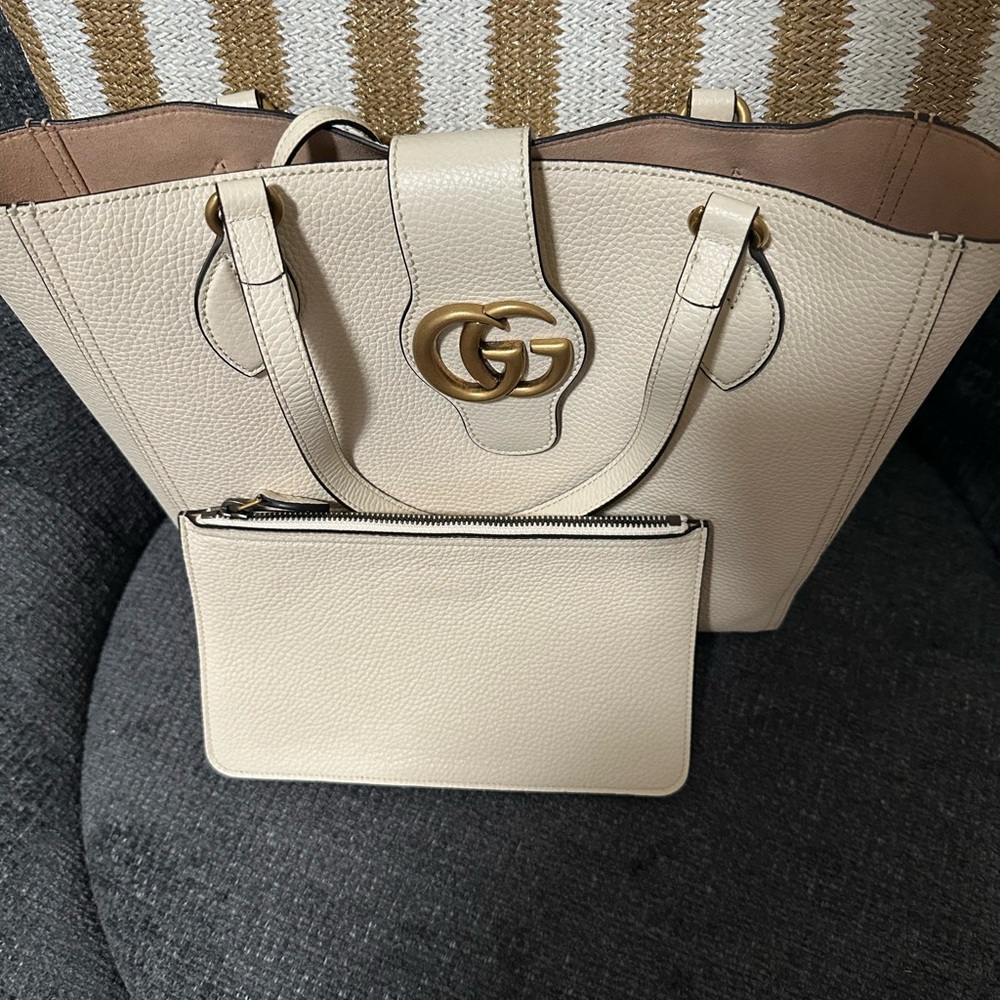 Gucci Cream Gold Tote Bag with Iconic Logo